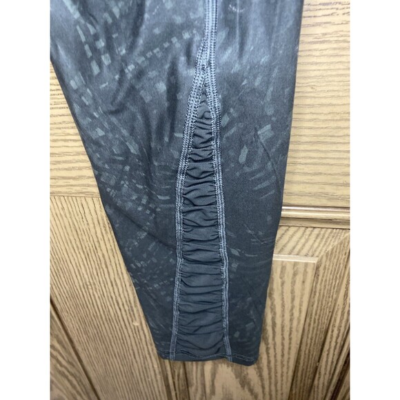 Aerie Chill. Play. Move leggings size medium Dark Green Pants Mesh Cut Out - Picture 6 of 7